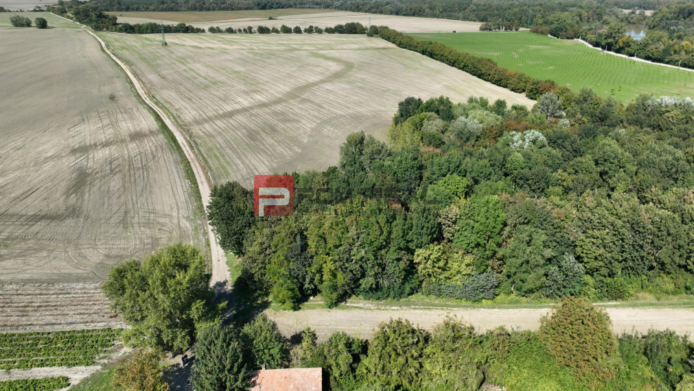 PREDANÉ Na predaj stavebný pozemok Potônske Lúky