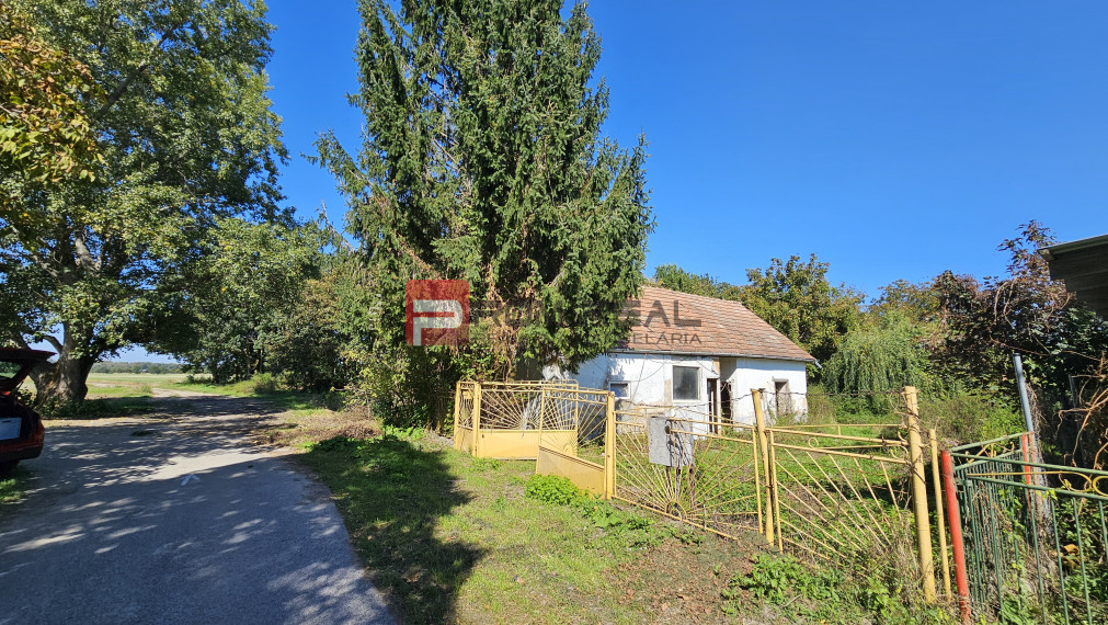 PREDANÉ Na predaj rodinný dom s pozemkom Potônske Lúky