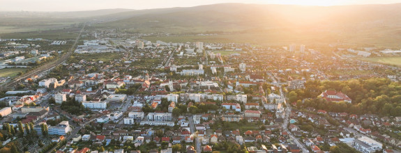 PREDAJ veľký holo dom CENTRUM Pezinok